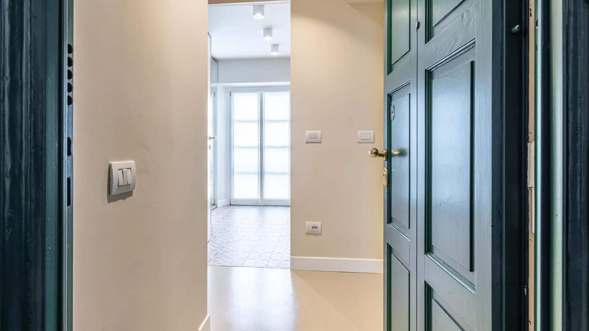 Brera - Elegante Appartamento In Via Moscova Mediolan