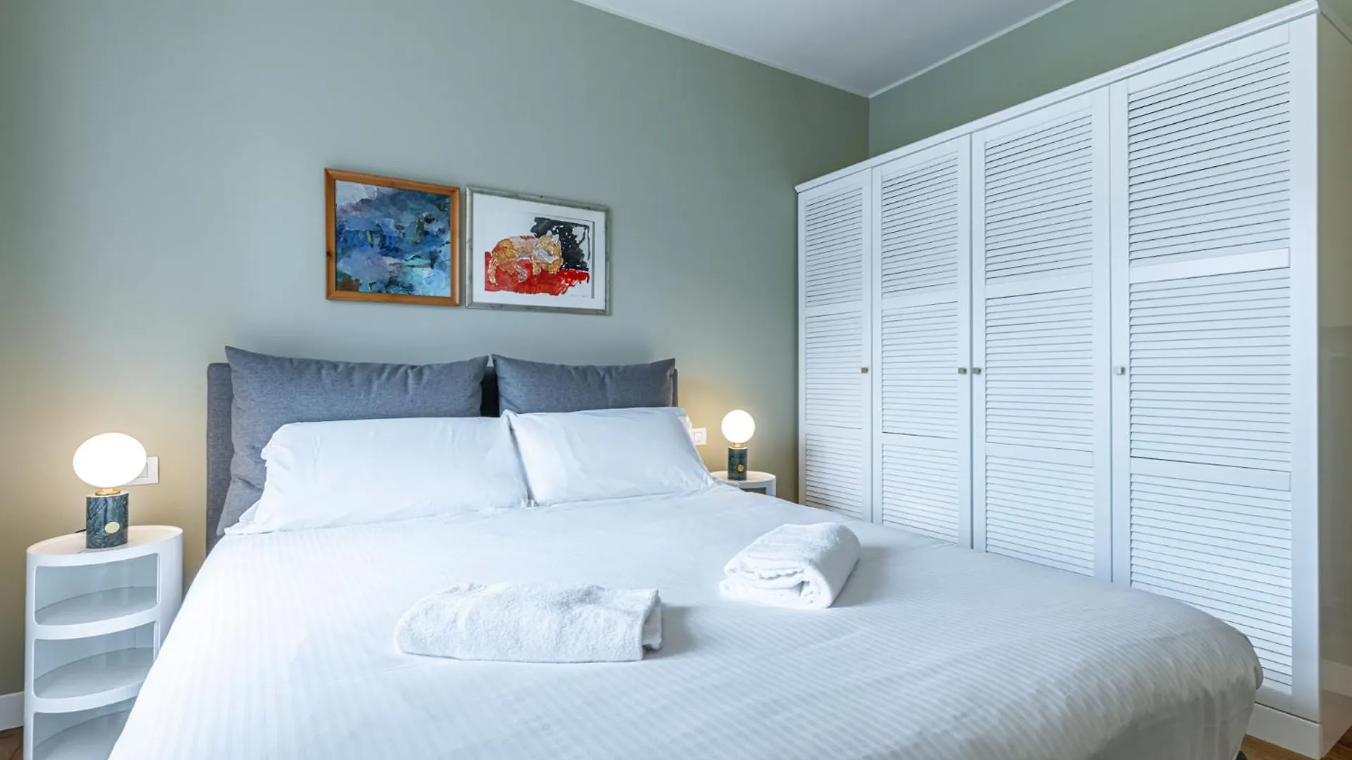 Brera - Elegante Appartamento In Via Moscova Mediolan Apartament